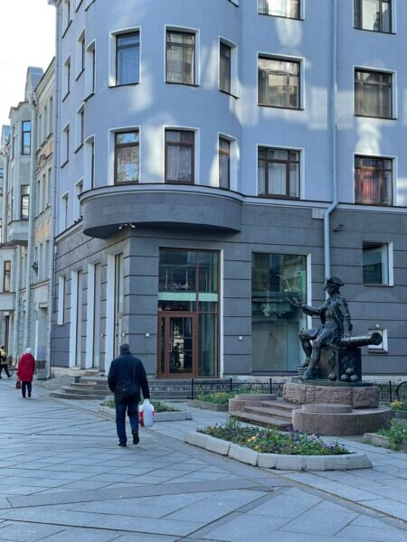 Закрытый «Теремок» на 7-ой линии Васильевского острова