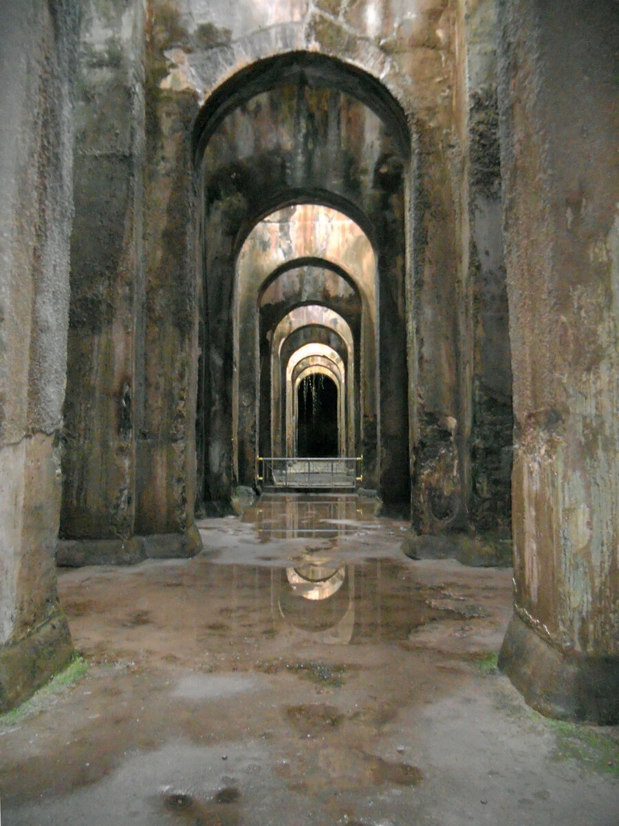  Piscina mirabilis