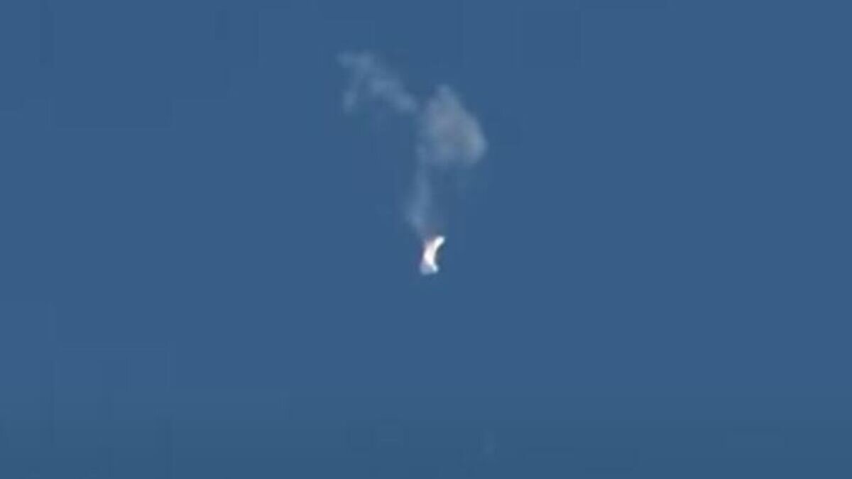    Момент уничтожения китайского аэростата в небе над США© Fox 10 Phoenix