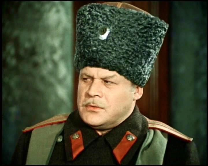 Пётр Щербаков в киноленте "Дни Турбиных"