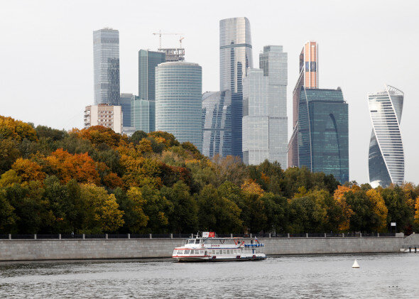 Вид на Москва-Сити с Пресненской набережной ©Дмитрий Серебряков/ТАСС