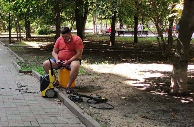 Молодой мужик