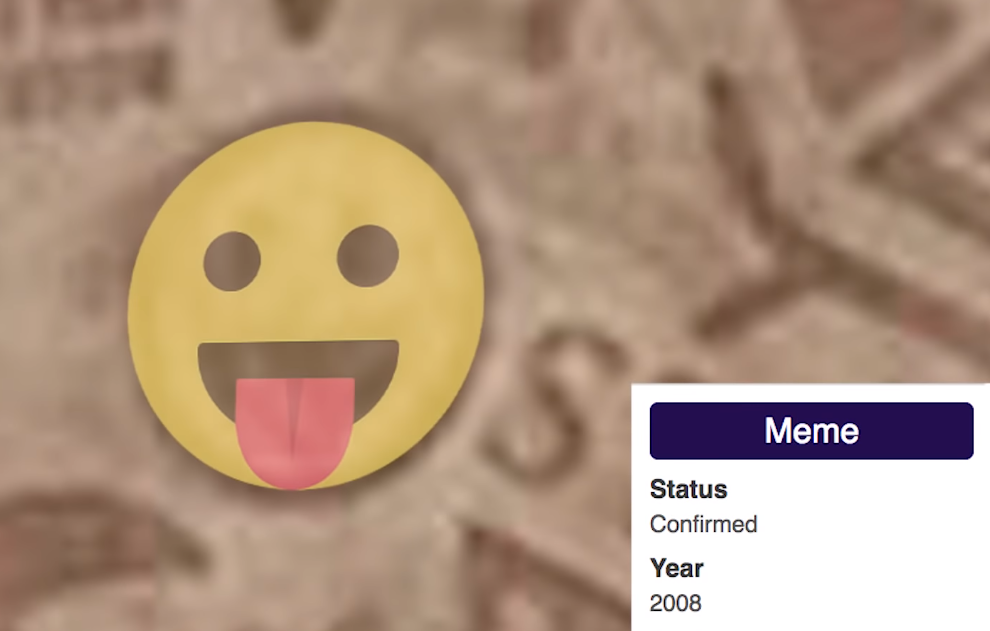 Обычный улыбающийся эмодзи,