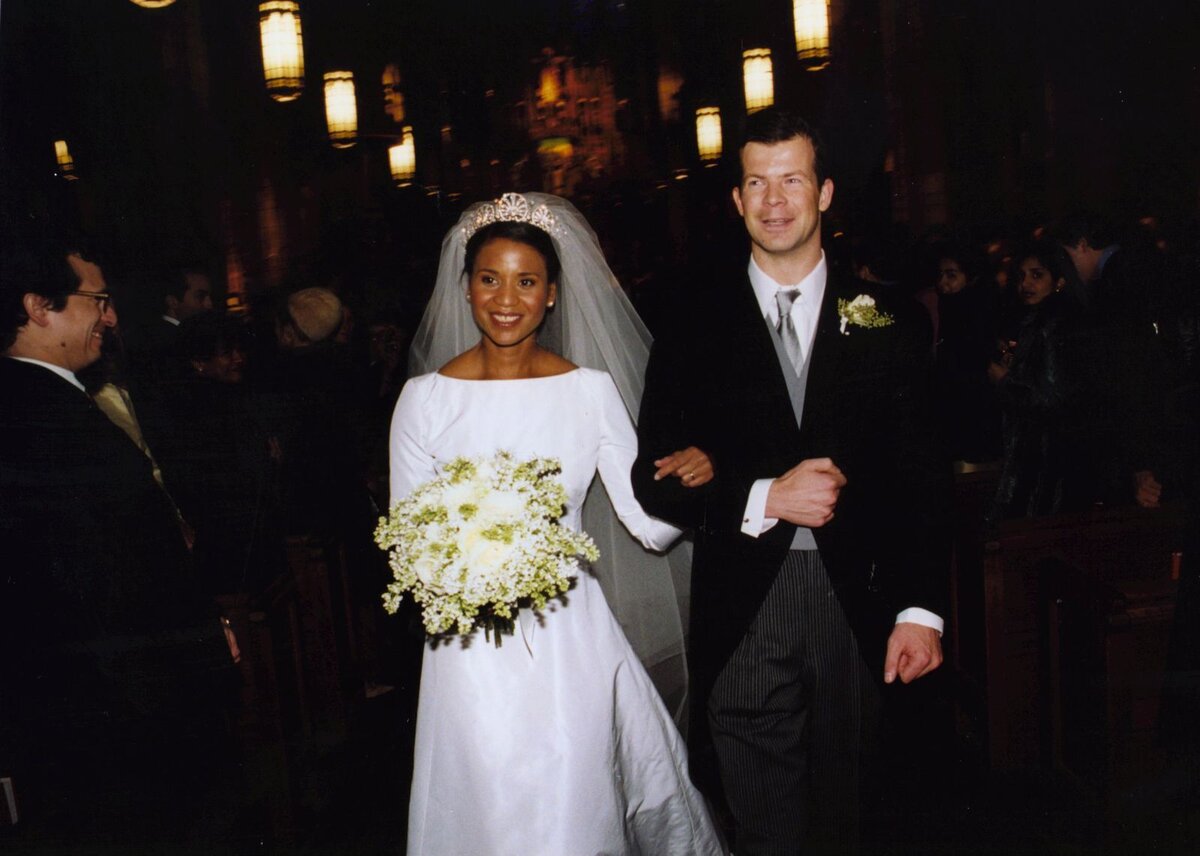 Свадьба Максимилиана Лихтенштейнского и Анжелы Браун. Фото Яндекс.Картинки.