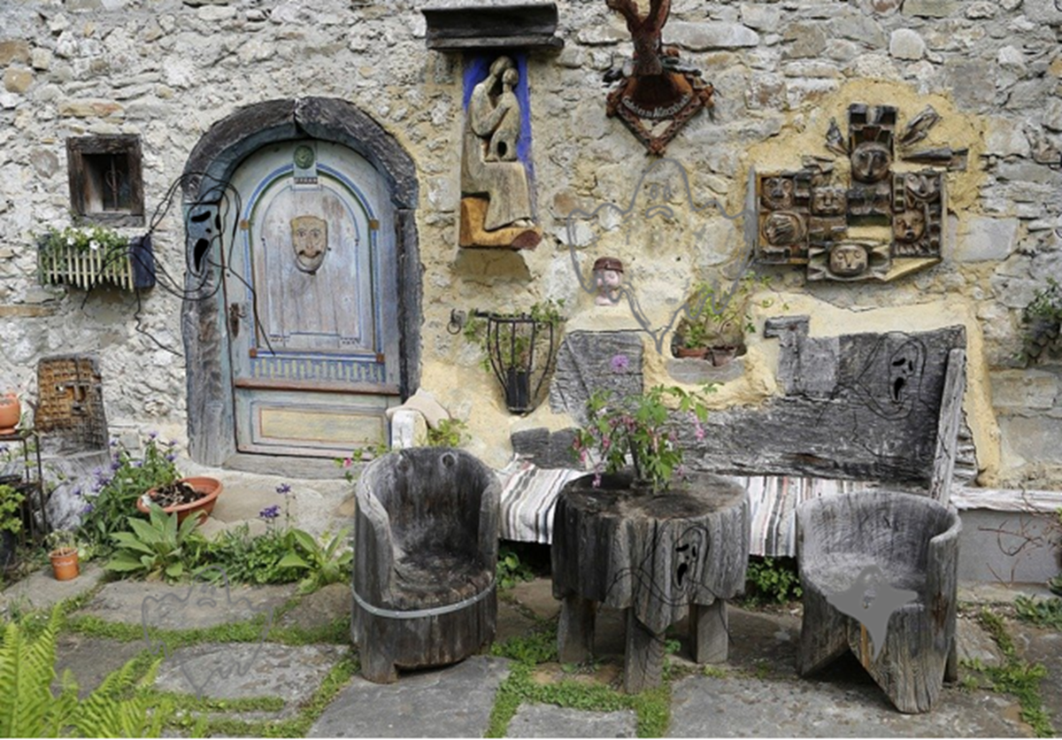 Найдите на картинке 6 привидений. Оригинальная картинка для теста с сайта pixabay