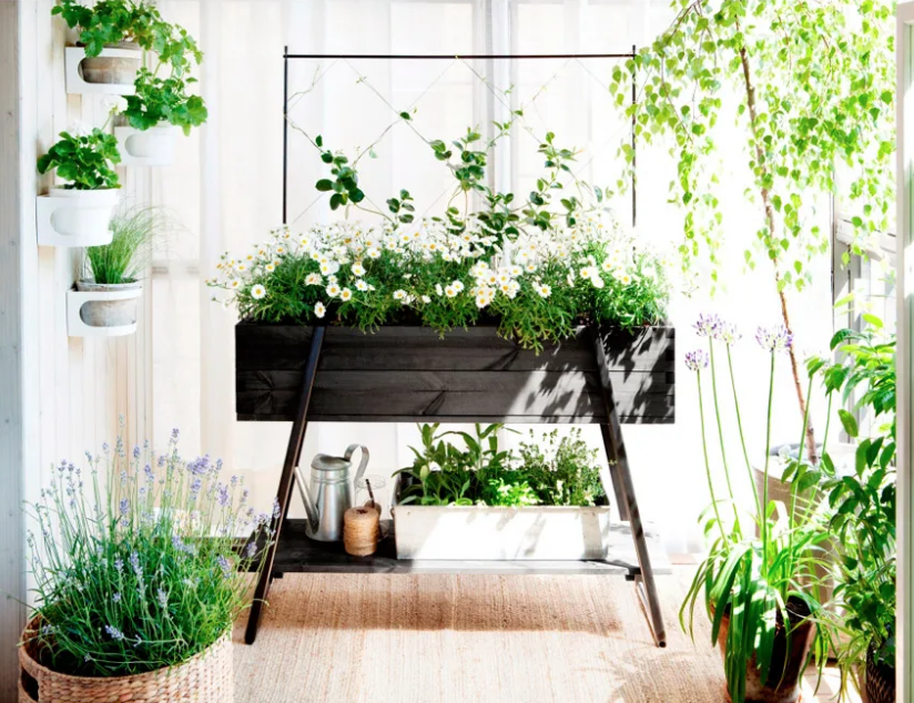 Столик - кашпо с цветами. Яндекс картинки.