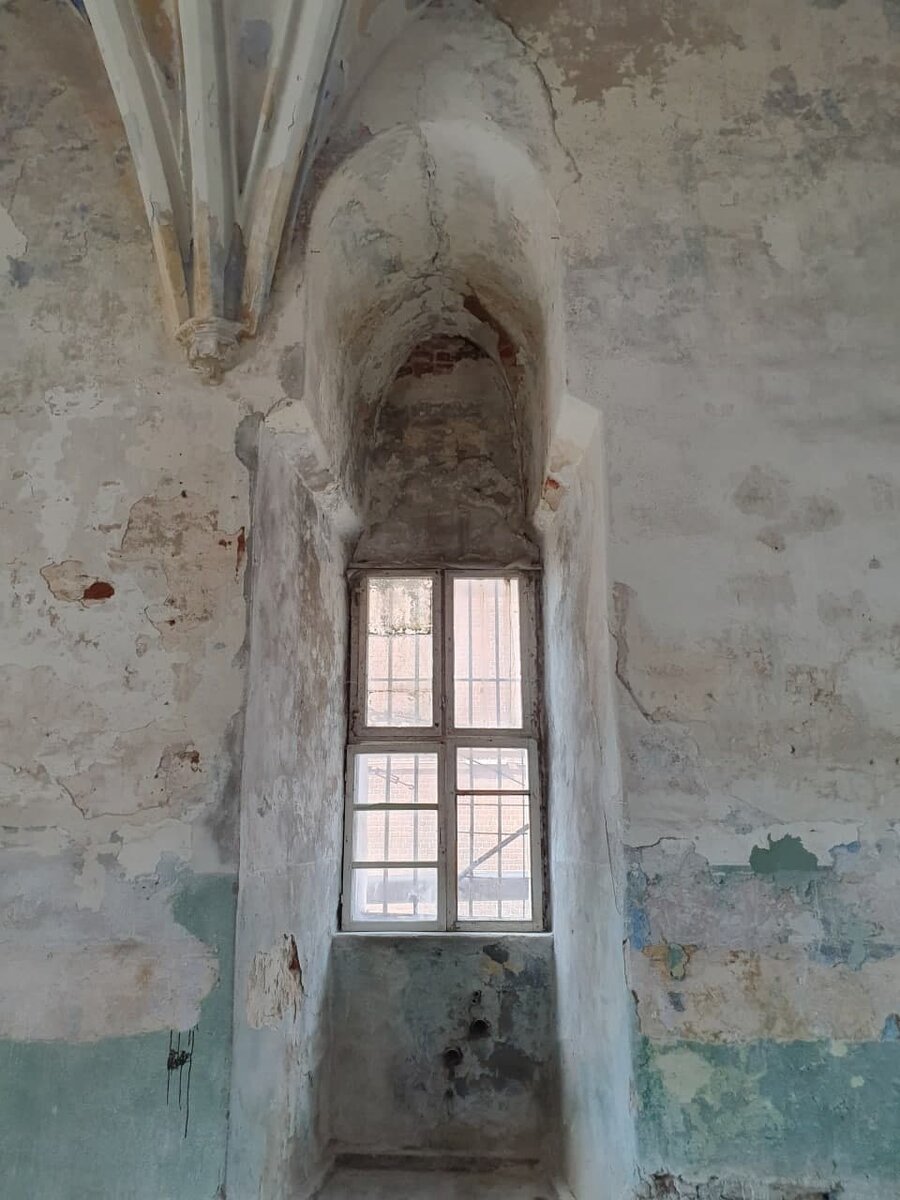 Орденское окошко. Фото - Алексей Юшенков.