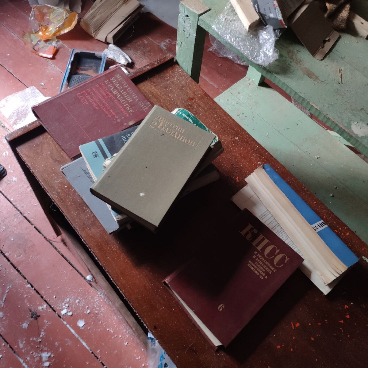 Где снимали сериал "Пищеблок"? Заброшенный лагерь Искра в Тверской ...