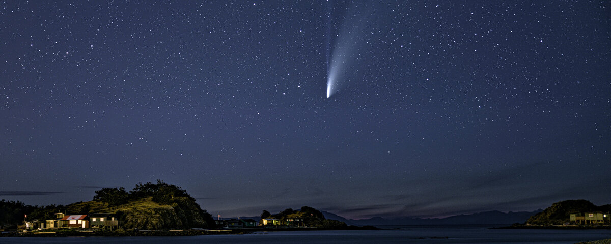 Don't look at up! Фото из открытых источников