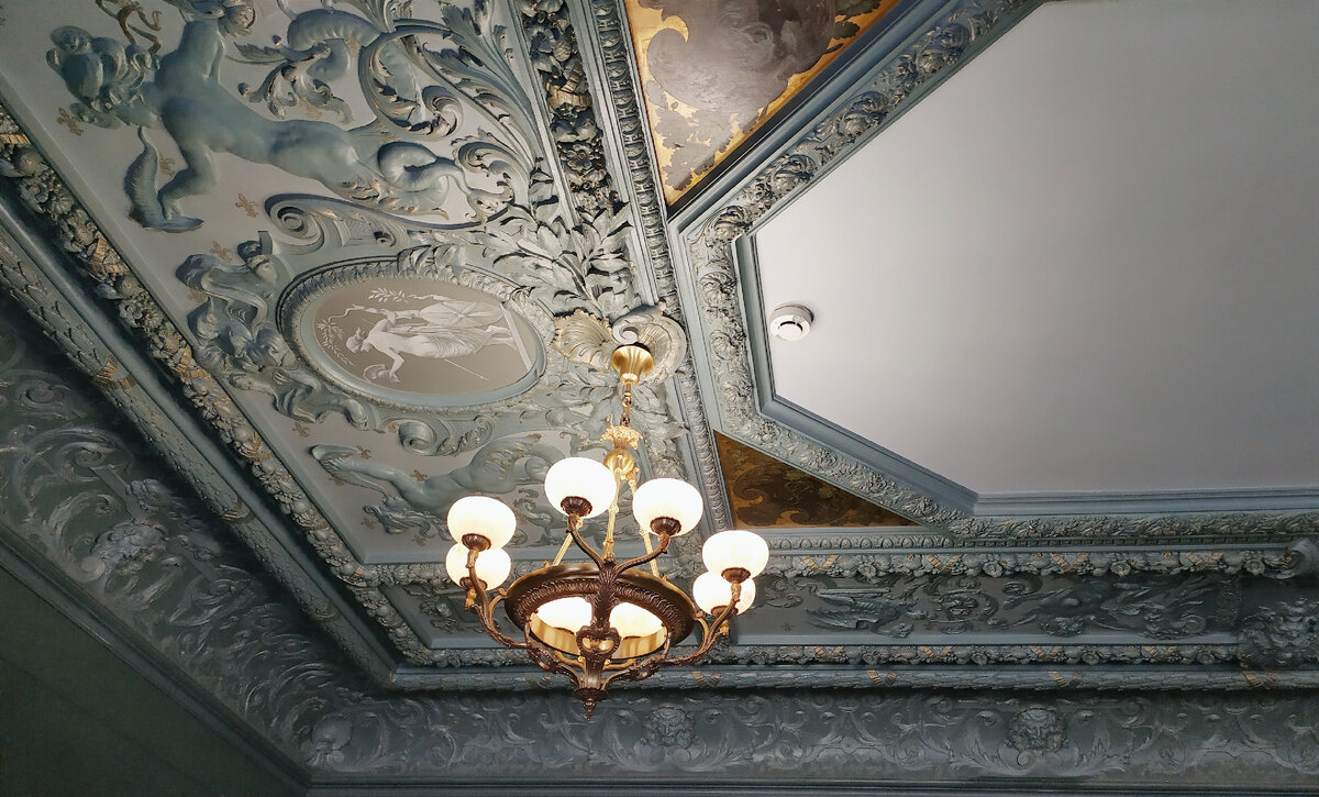Роскошь интерьеров Классического зала.