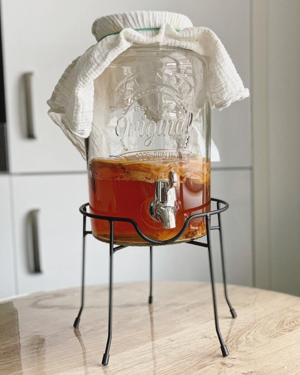    В составе чайного гриба много витаминов Соцсети