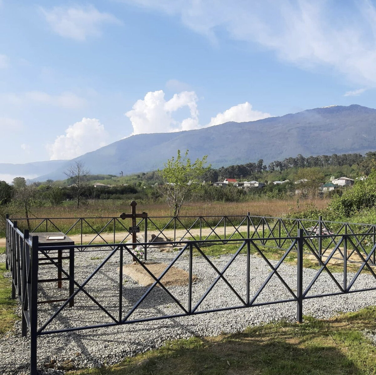 Могила свекра