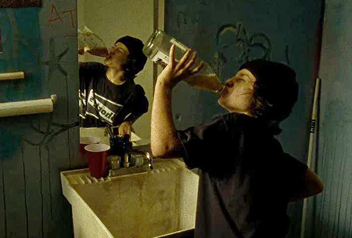 Кадр из фильма Mid90s (A24, IAC Films, Waypoint Entertainment, показ в России: A-One Films)