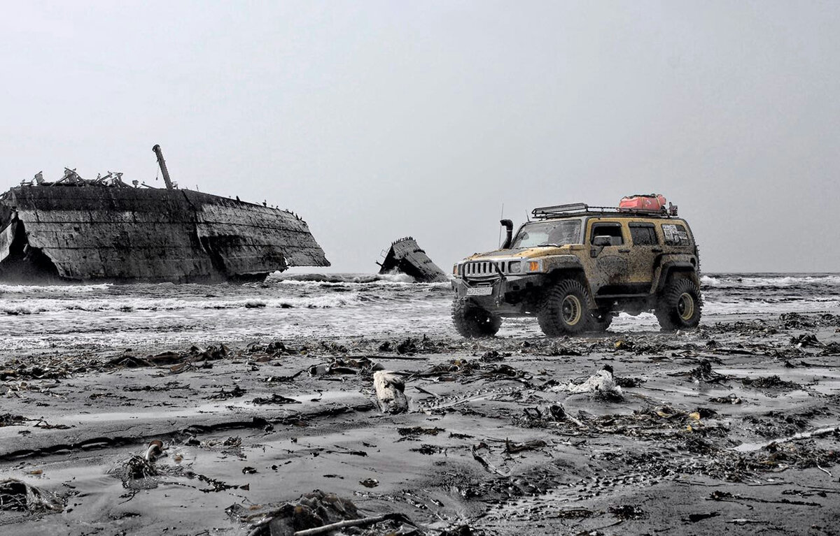 Джипы на мысе Крильон