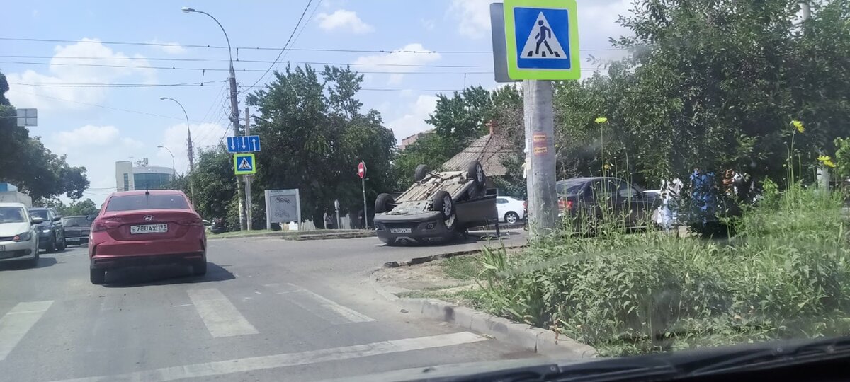 На пересечении улиц Каляева и Бабушкина