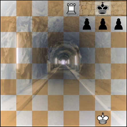 Туннель - это положение короля, заблокированного по линии собственными пешками или фигурами.