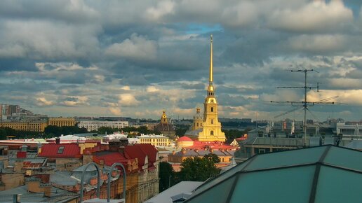 Настоящий петербург. Петропавловский собор Санкт-Петербург. Петропавловская крепость осень. Невская Куртина Петропавловской крепости. Петропавловская крепость красивые фото вид на стрелку зима.