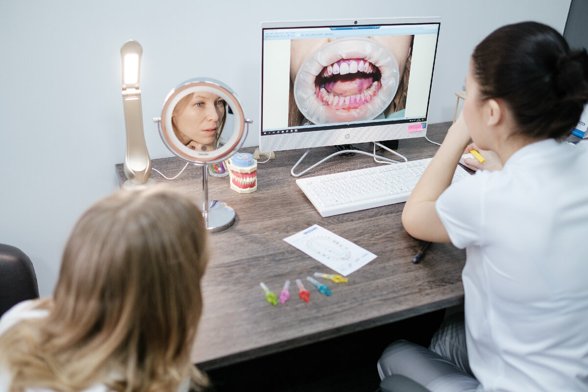 Профессиональная гигиена полости рта нужна для поддержания здоровья ротовой полости.