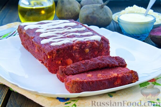 свекла, творог, яйца, крупа манная, сахар, корица молотая, гвоздика, соль, масло растительное, сметана