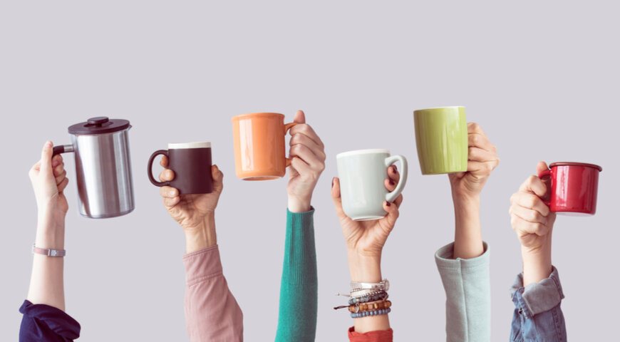 источник фото https://www.gastronom.ru/text/material-posudy-iz-kotoroj-vy-pyote-kofe-vliyaet-na-ego-vkus-1011760