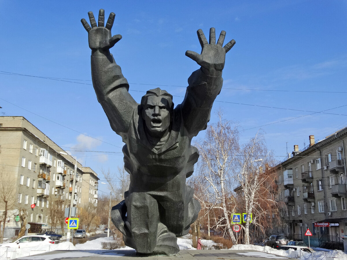 Памятник Паникахе