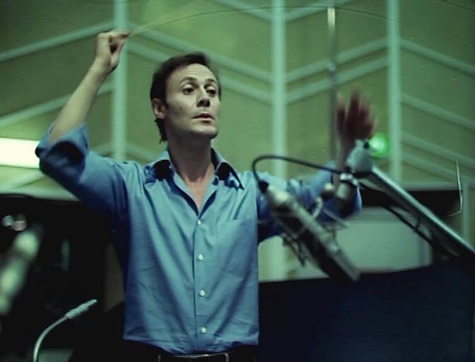 "Мелодии белой ночи", 1976 г. Режиссёр Сергей Соловьёв. В роли Ильи — Юрий Соломин