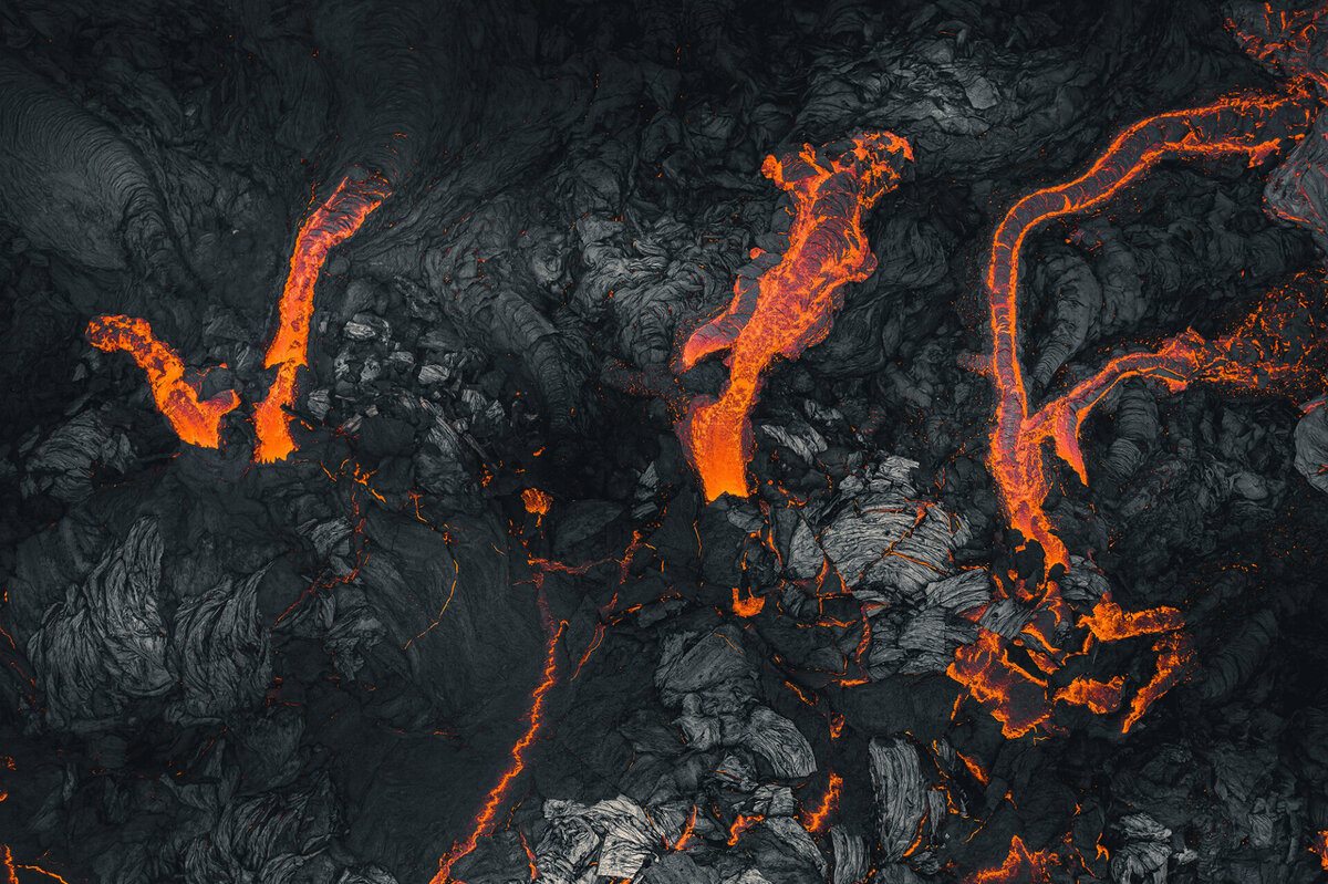 https://www.behance.net/gallery/116015757/NEW-EARTH-eruption-in-Iceland