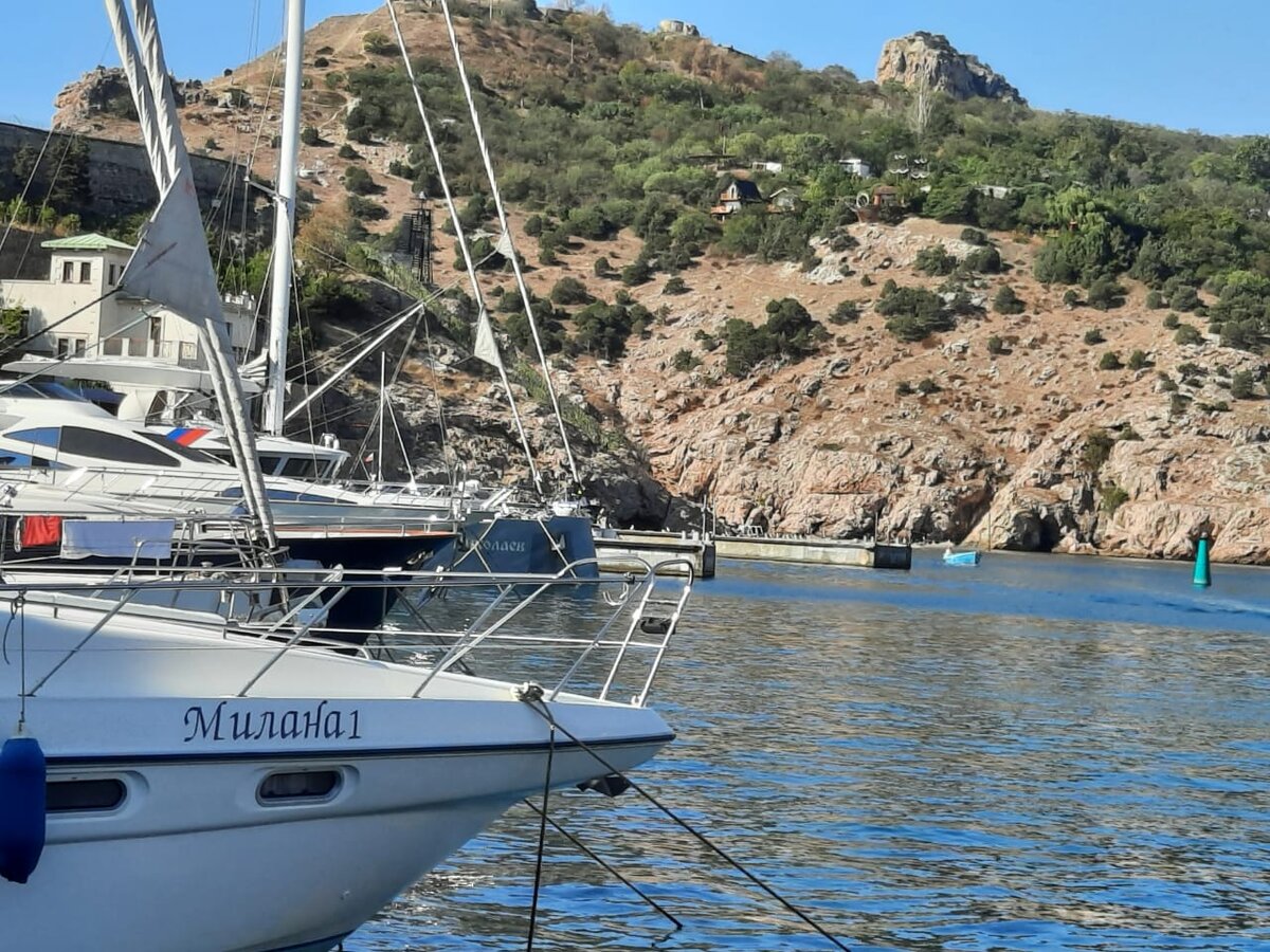 море, суда, остатки крепости