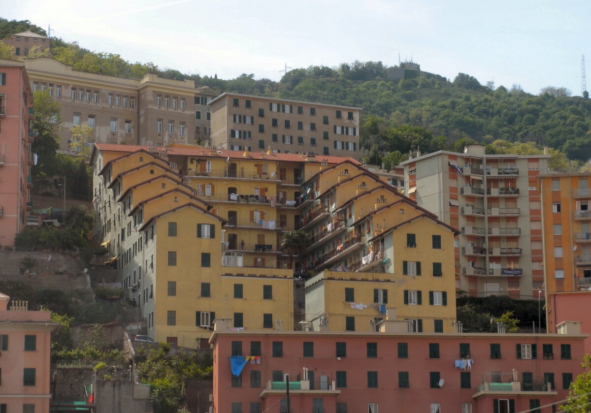 один из "народных домов" в Генуе (фото – primocanale.it)