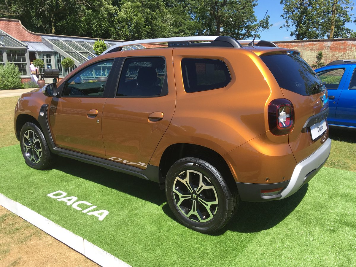 Renault Duster r17. Рено Дастер 2021. Диски на Рено Дастер. Рено Дастер 2 на 17 дисках. F4r дастер купить
