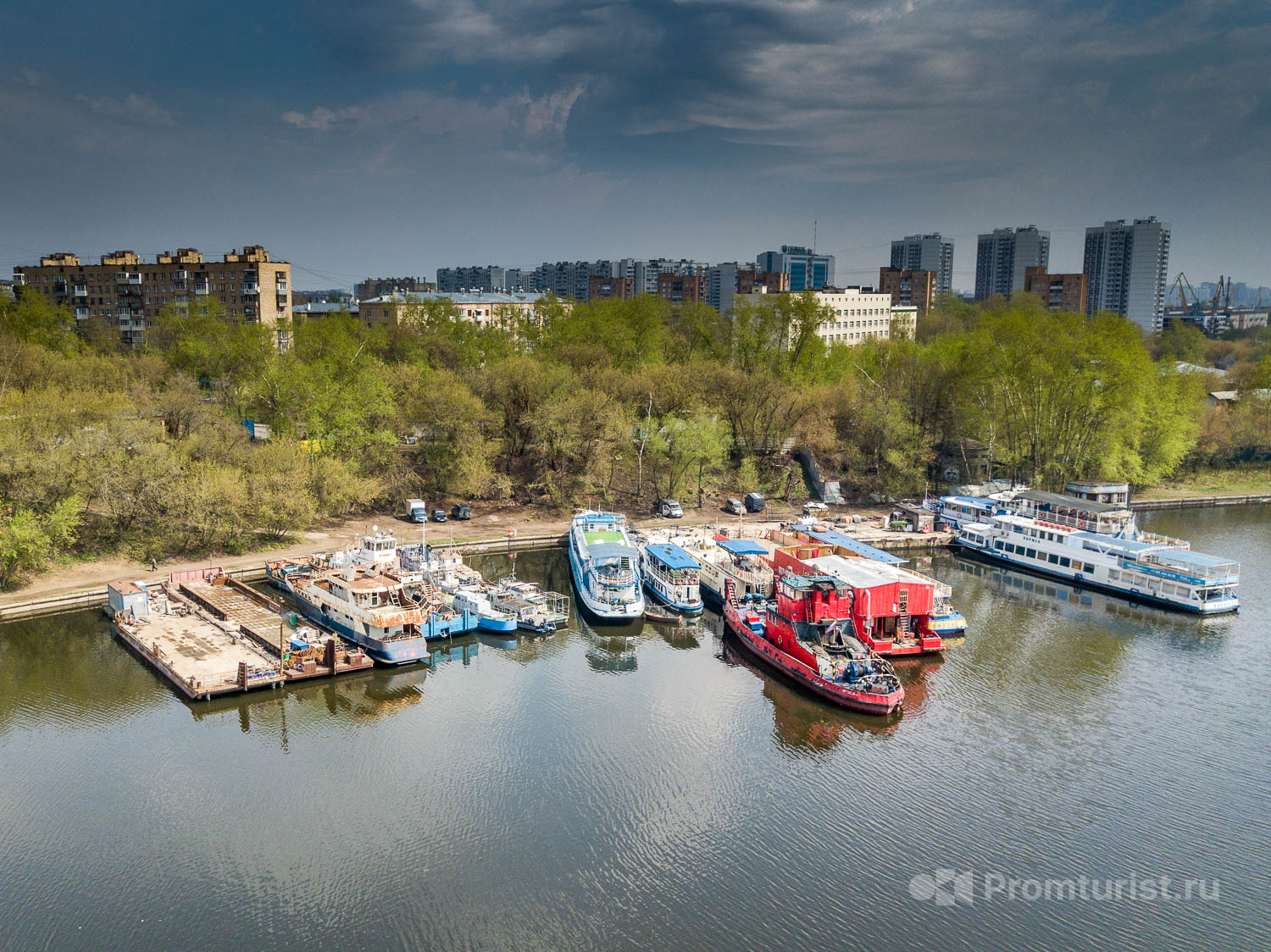 В Москве обнаружено кладбище кораблей. Недалеко от центра. Показываю фотки ☠️?⛴4