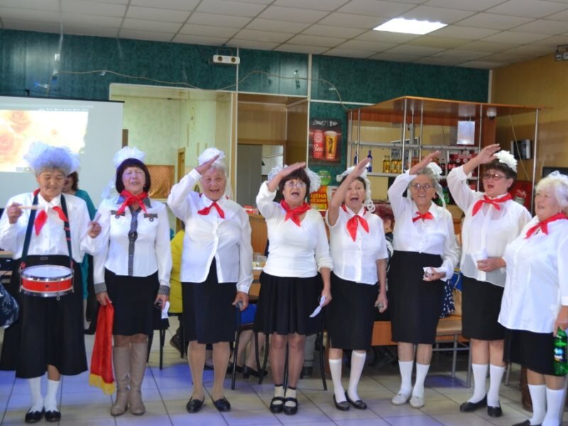 Пионеры пенсионеры картинки