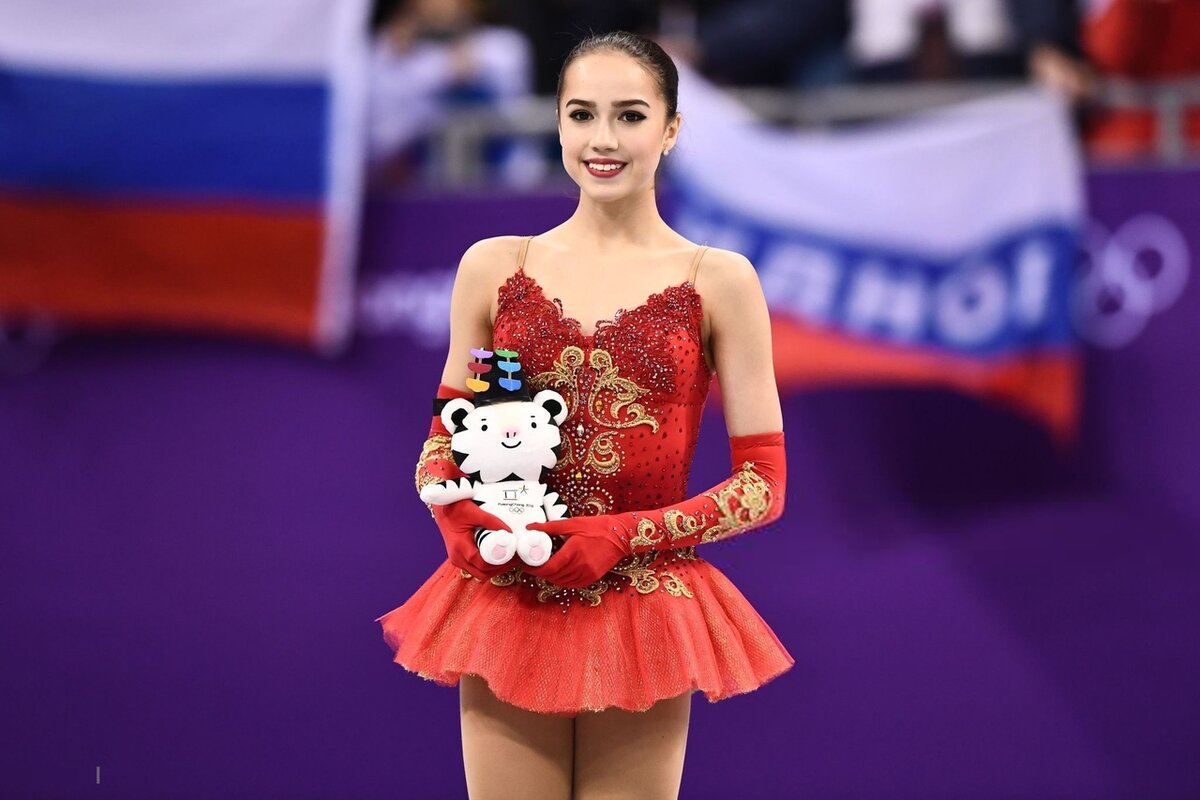Фигурные платья Алины Загитовой