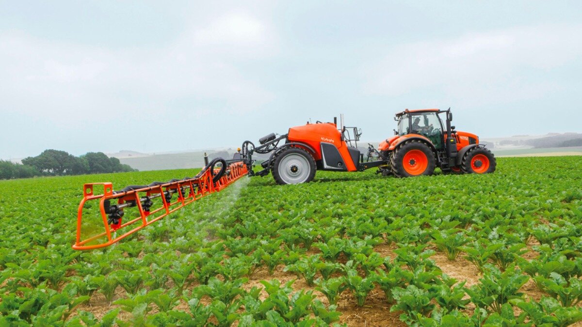Фото: Портал farm-connexion.com Прицепной опрыскиватель Kubota XTS3 Elemental