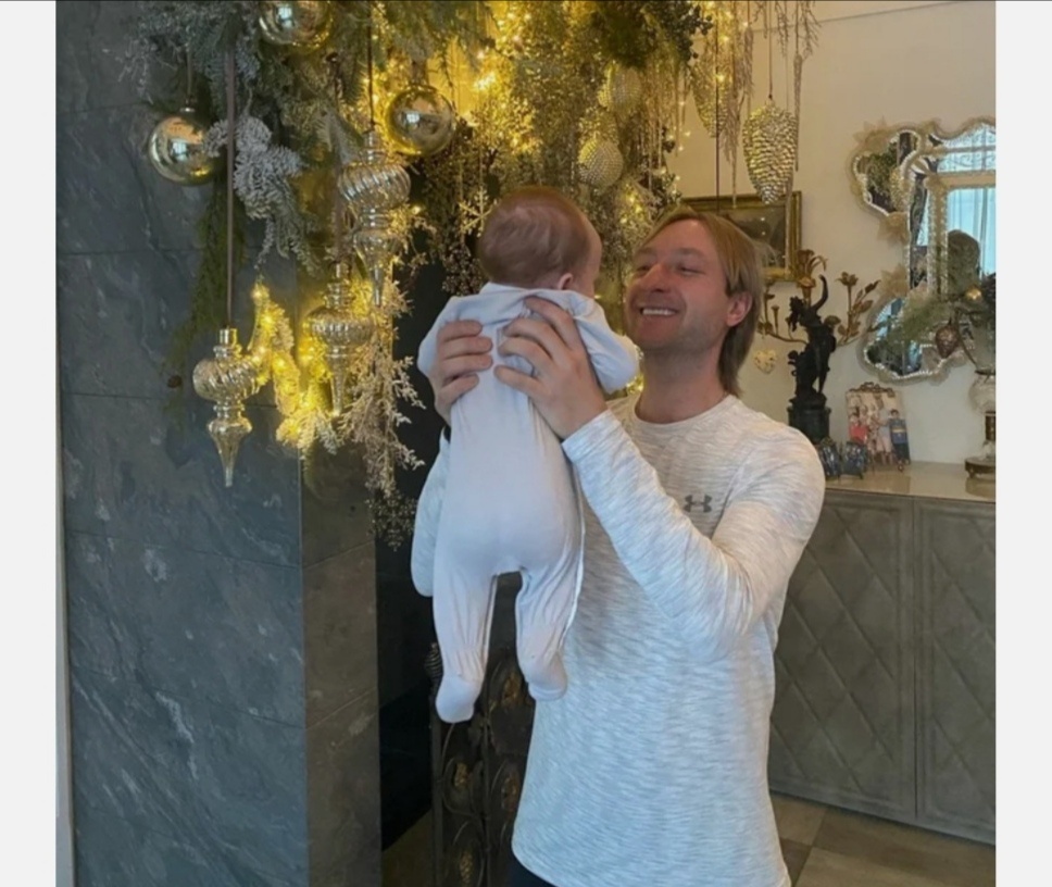 Сын Яны Рудковской и Евгения Плющенко