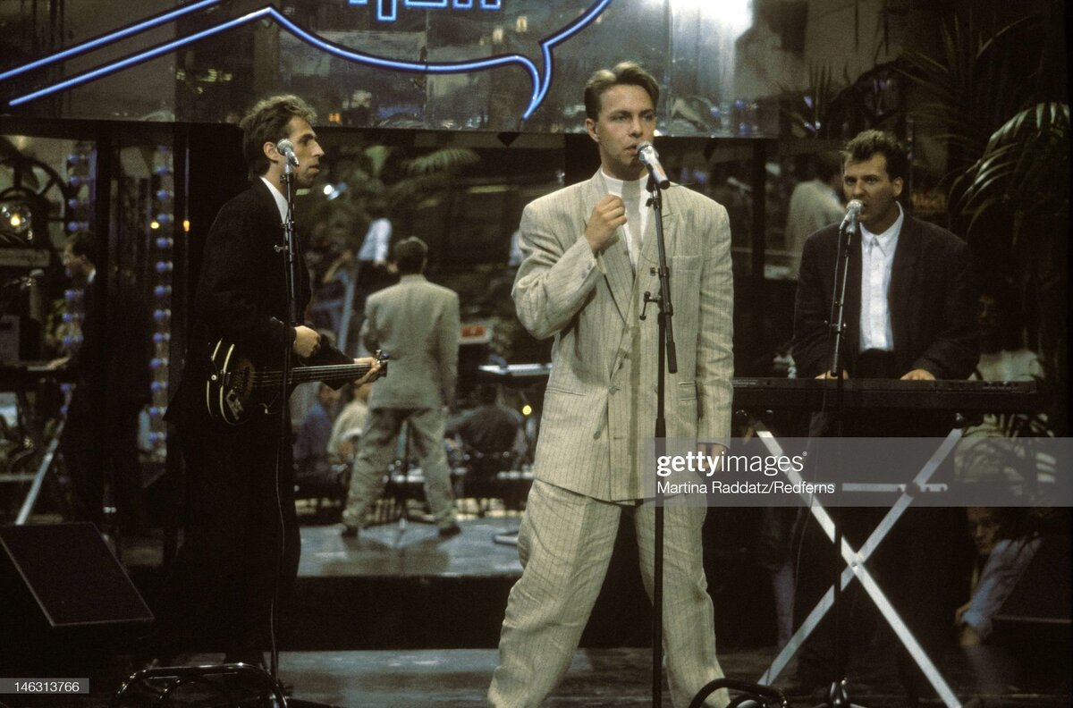 © Martina Raddatz | Redfearns | Getty Images. Johnny Hates Jazz на сцене во время выступления в Германии в 1987-м году. 