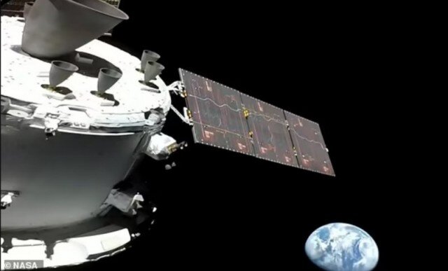 Снимок с борта "Ориона". фото: картинки  яндекса.