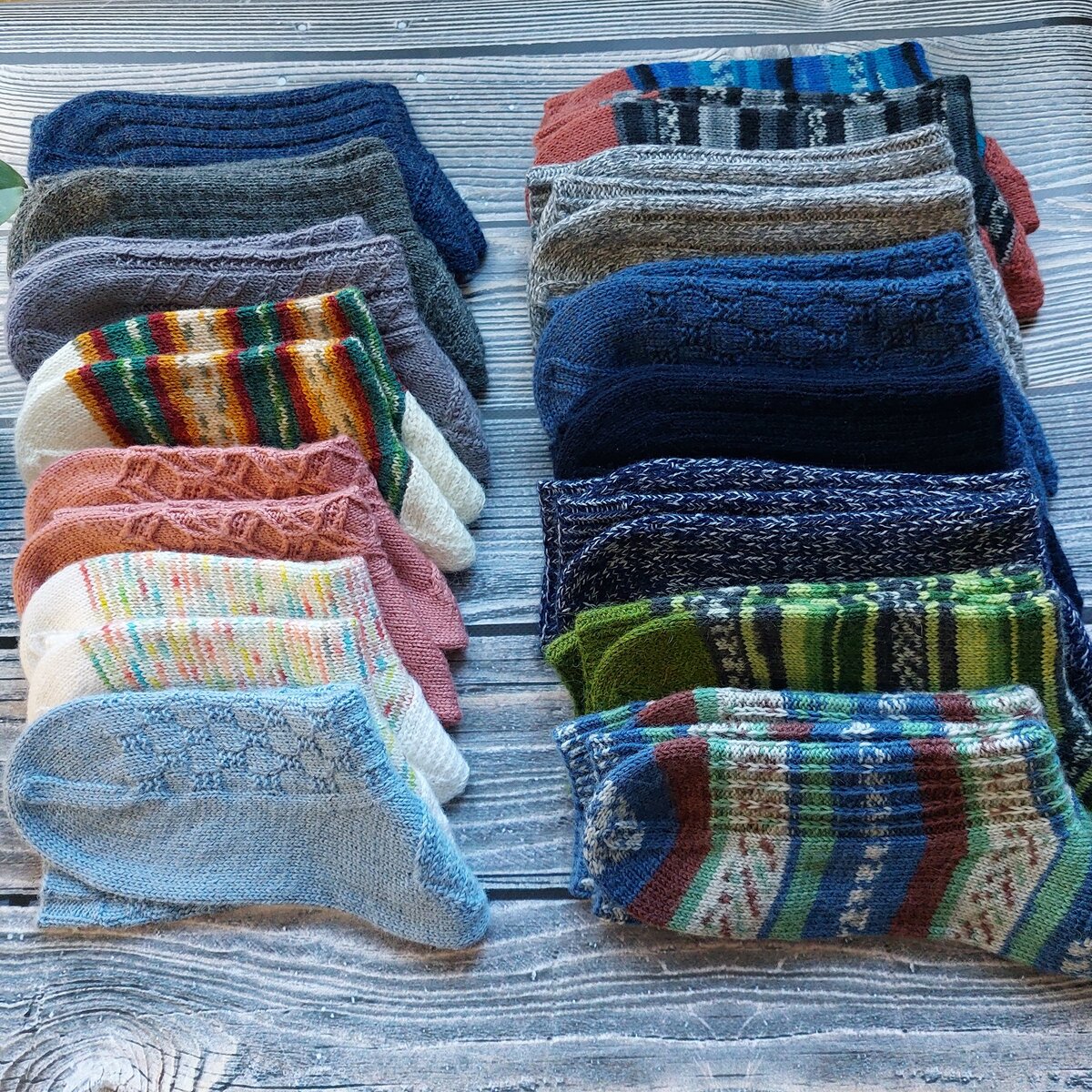 партия красивых теплых носков уже отправилась по назначению