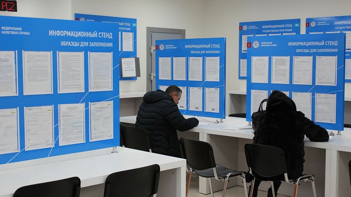     В Ростове банкира и бизнесмена приговорили к пяти годам и восьми месяцам колонии за мошенничество, незаконное возмещение НДС, получение невозвратных кредитов и вывод денег за рубеж, об этом сообщили в пресс-службе УФСБ по Ростовской области.