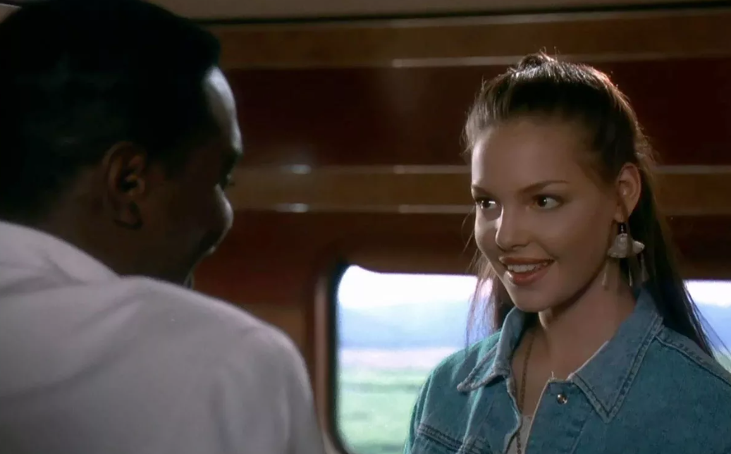 в осаде 2 темная территория. в осаде 2 темная. эверетт макгилл в осаде 2. захват 2 поезд. в осаде 2: темная территория (1995).