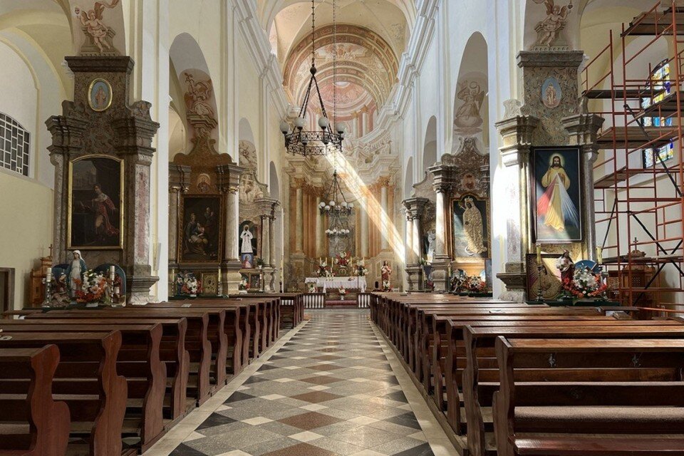     В отличие от замка, в Гольшанах сохранился костел, который помнит представителей магнатского рода Сапег. Фото: архив "КП"