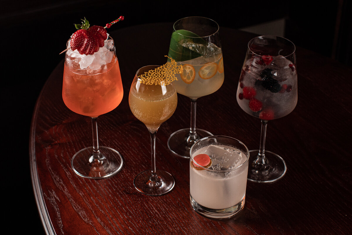 дегустация вин. где пить в москве. негрони кафе. где пить в москве. пиво крутой корабль купить.