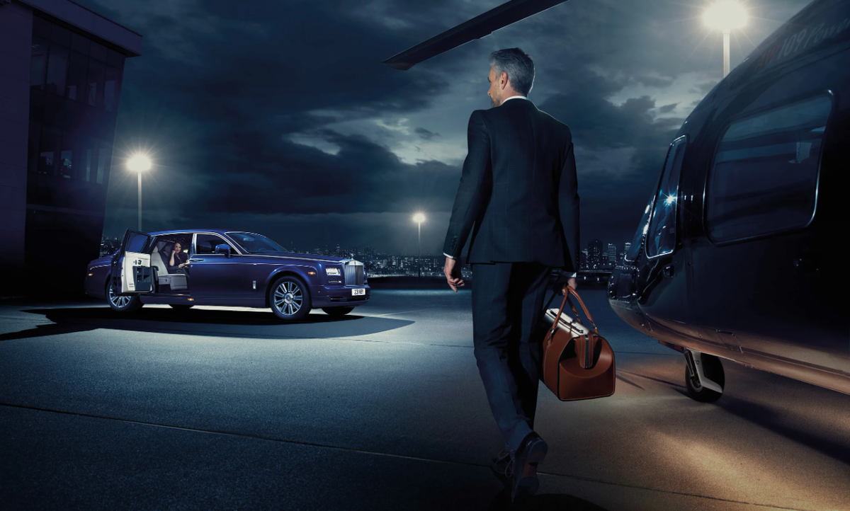 Мошенники везде - главное осознавать, с кем работаешь.