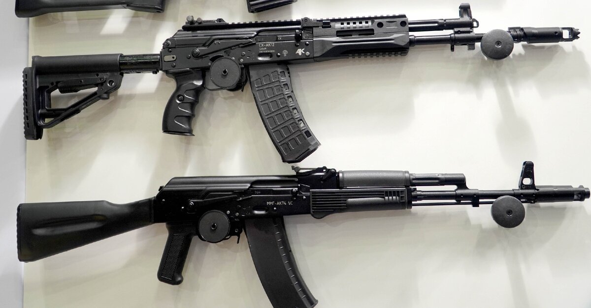 АК-12 и его предшественник АК-74