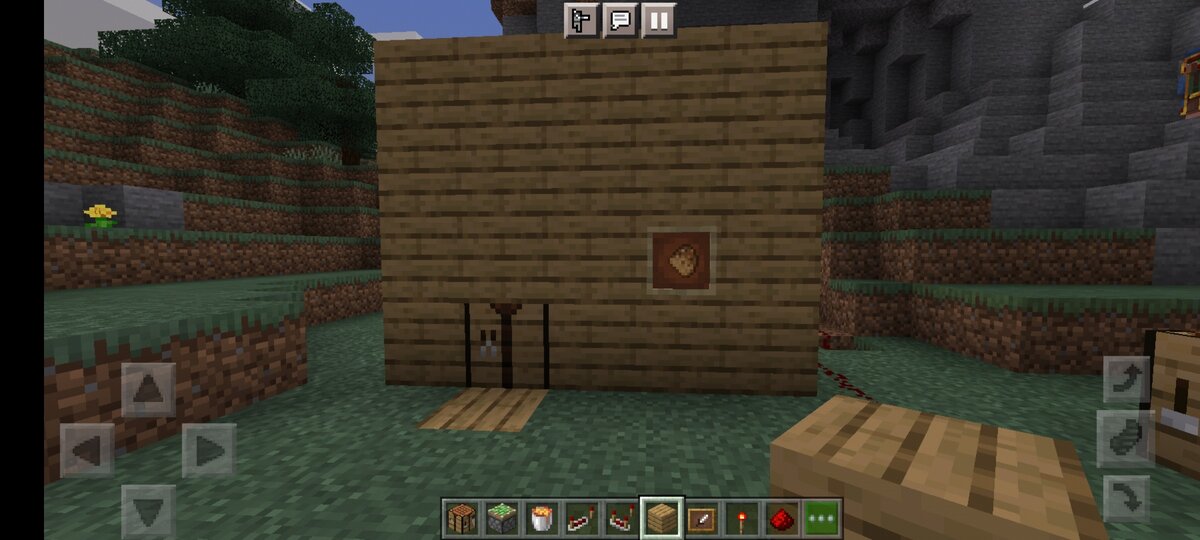 Обратите внимание на верстак и рамку.