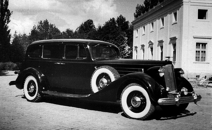 Packard Twelve  подаренный И.Сталину президентом США Ф.Рузвельтом