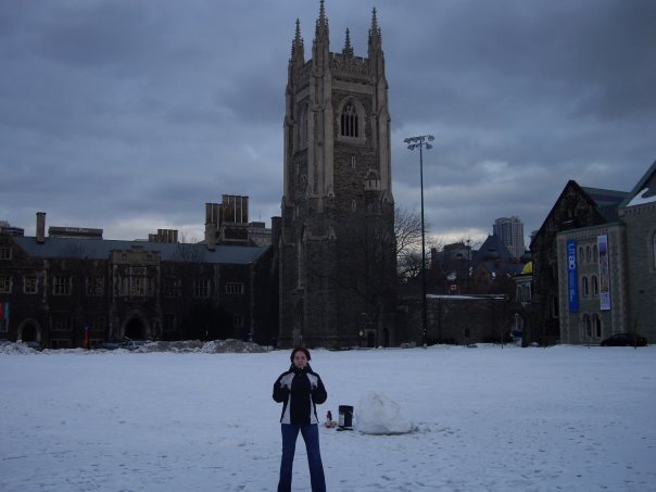 на стадионе, где всё свершилось)