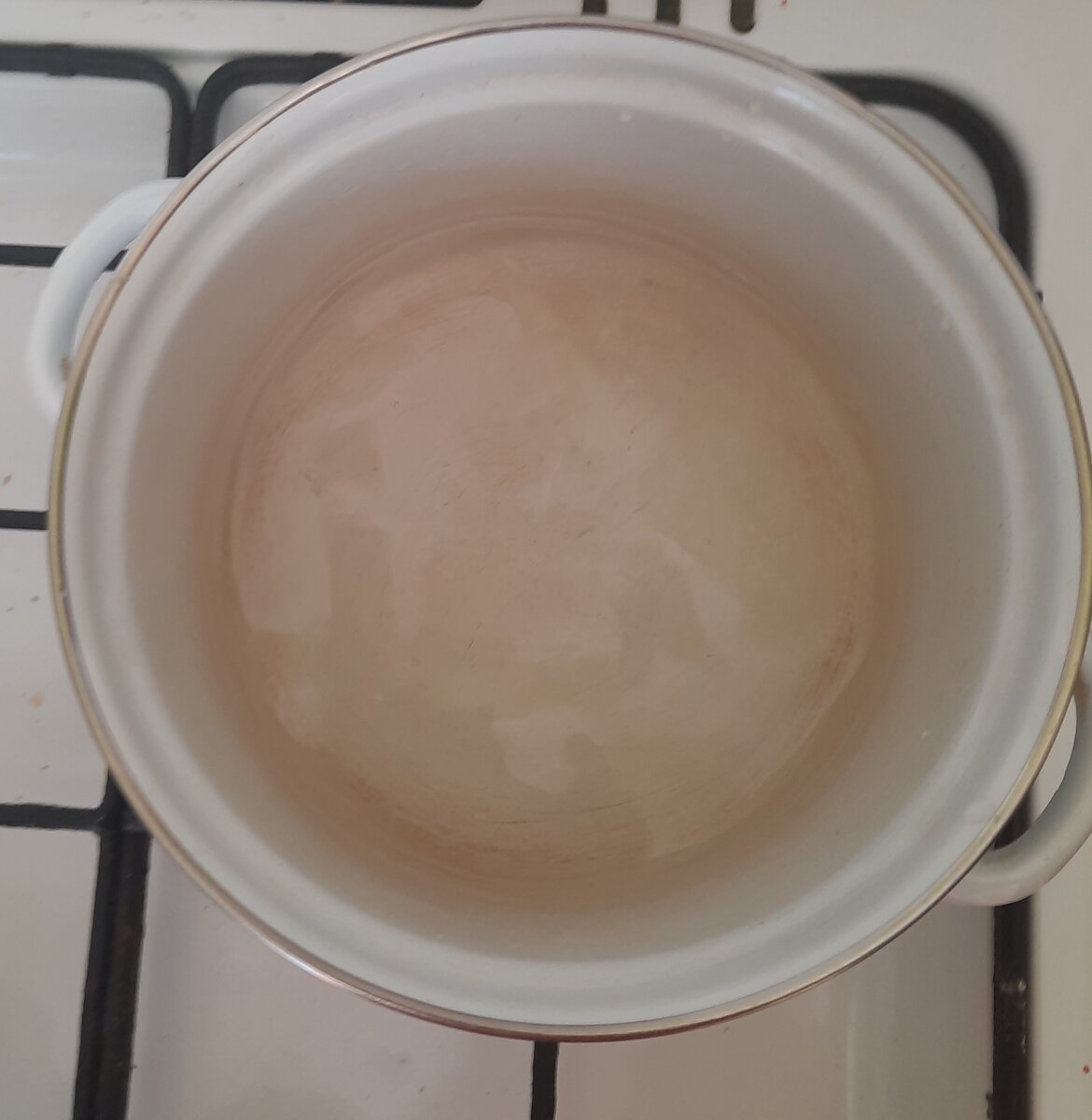 Разные каши были, но и овсянка была, поэтому сегодня овсянка