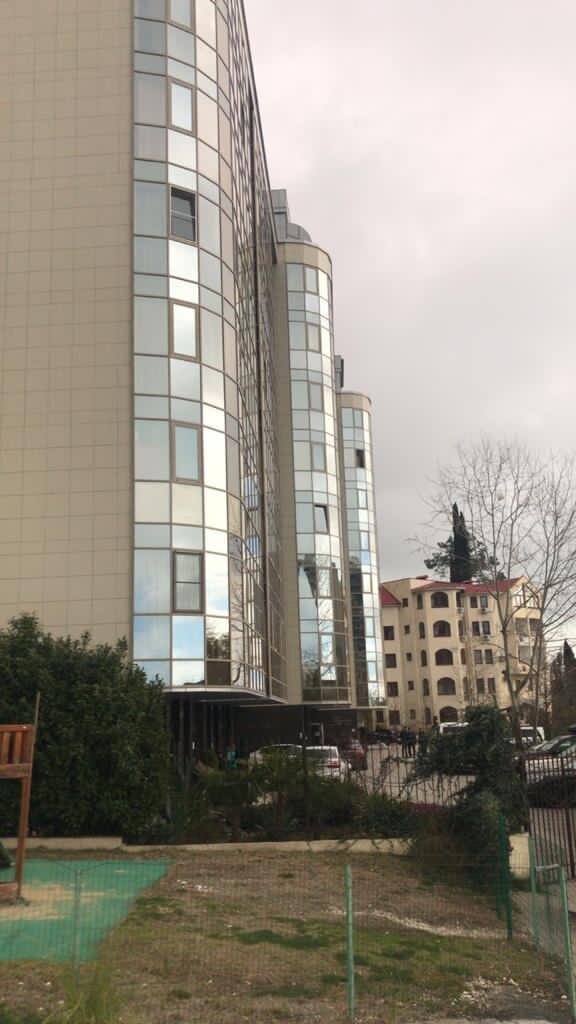 дом с элитной квартирой