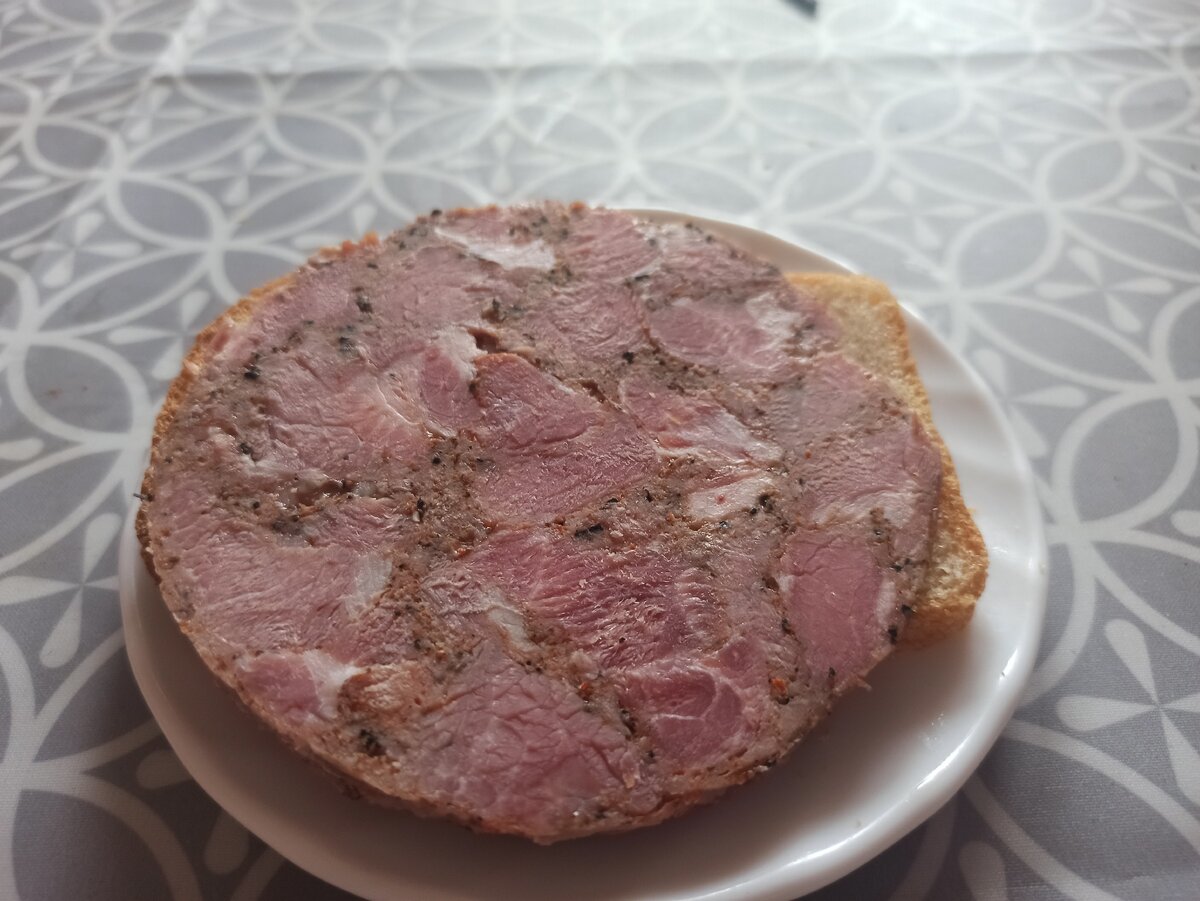 Вкусный бутербродик